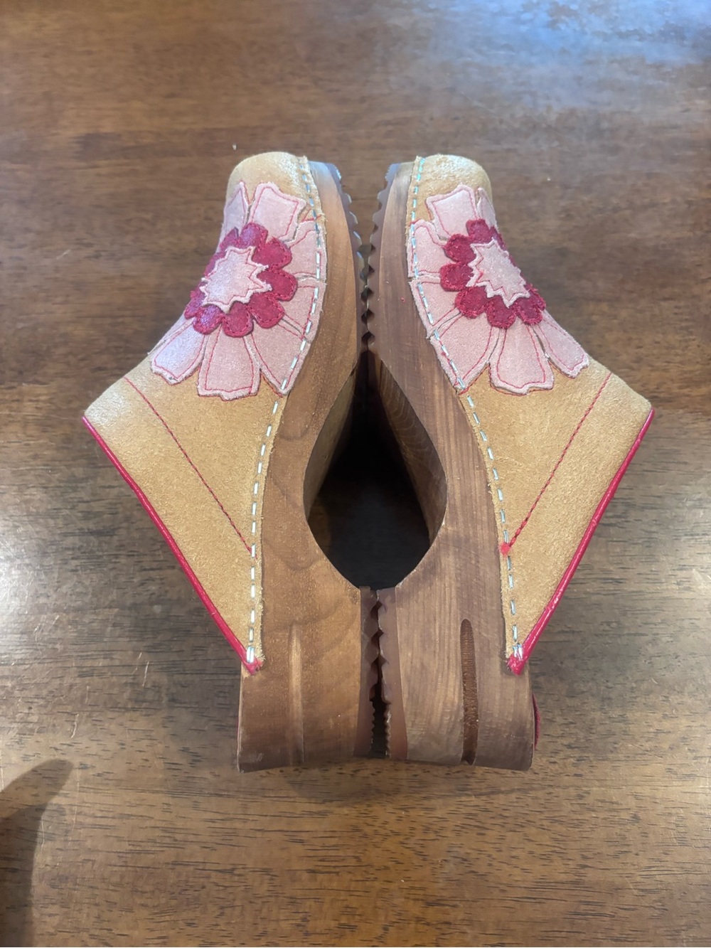 Sanita Beige Leather Slip-On Clogs  Pink Floral Embroidery Boho Aesthetic - Picture 4 of 10